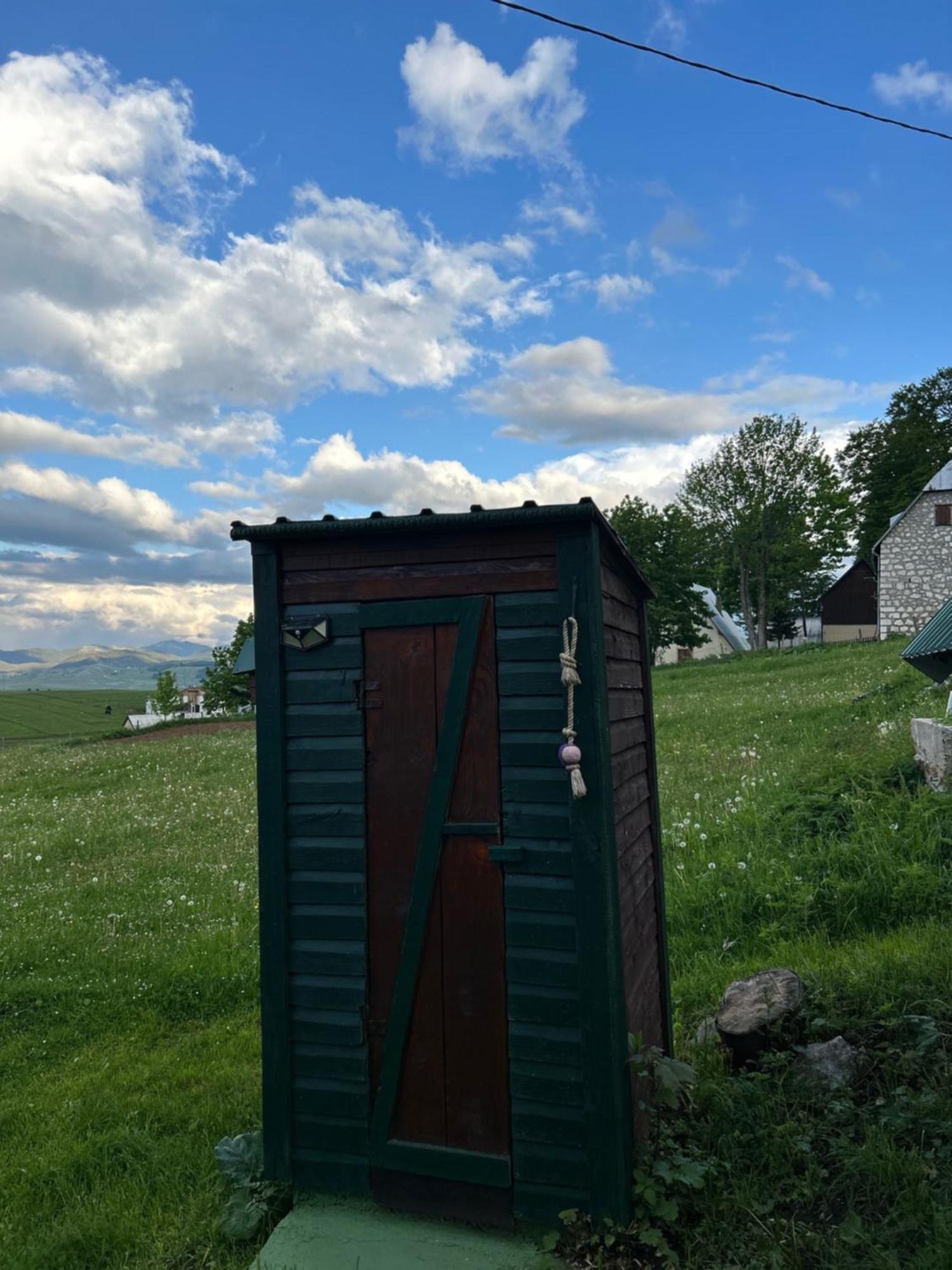 Villa Durmitorska Koliba Sa Kupatilom à Žabljak Extérieur photo
