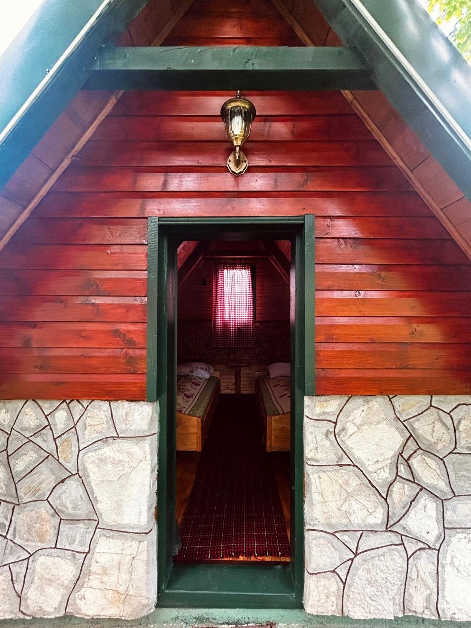 Villa Durmitorska Koliba Sa Kupatilom à Žabljak Extérieur photo